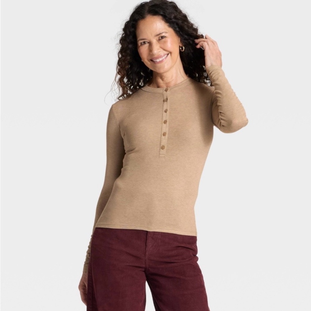NWT Universal Thread Women's Long Sleeve Henley Shirt-Heather Taupe L